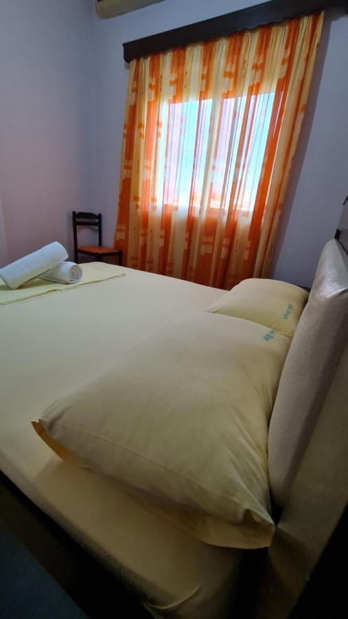 Hotel Brace Gjirokastër Buitenkant foto