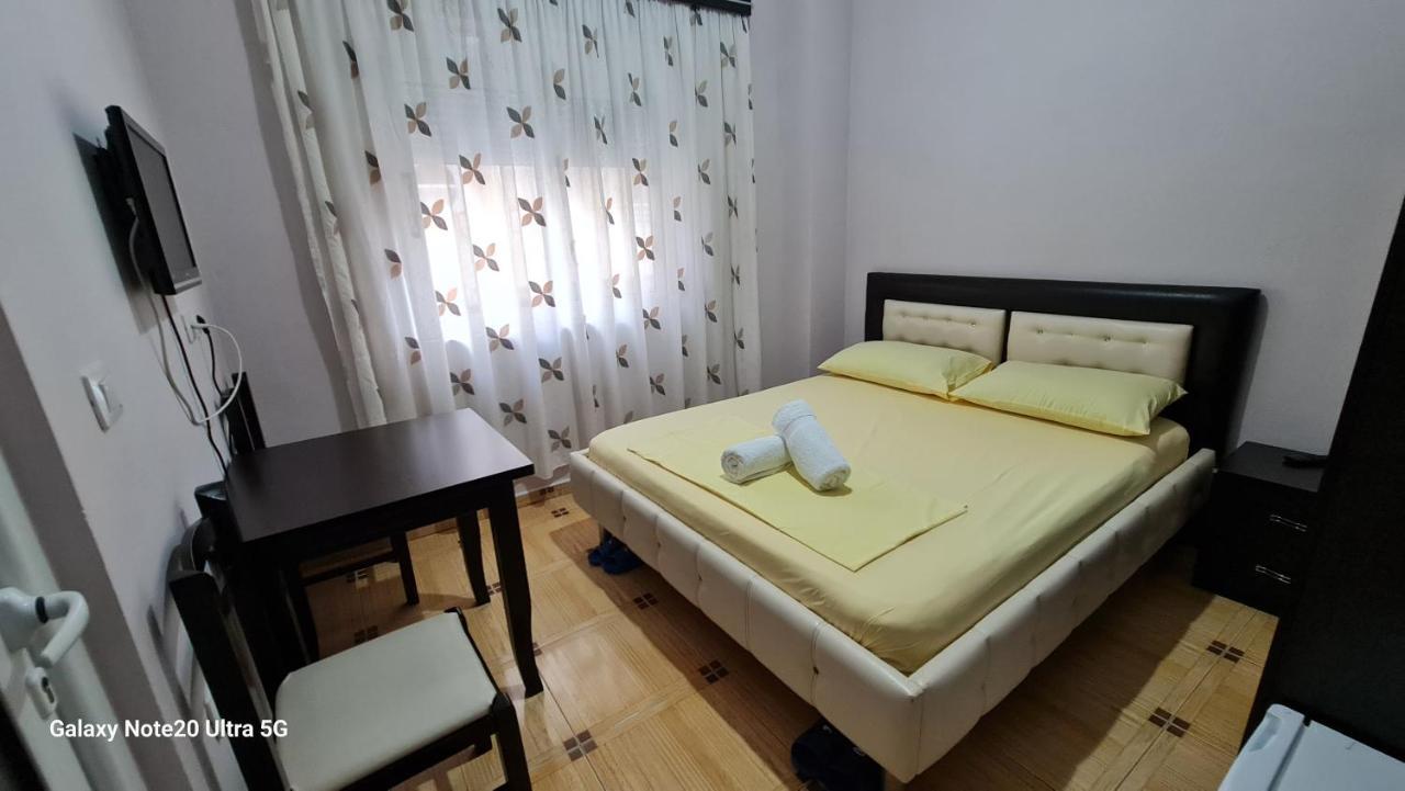 Hotel Brace Gjirokastër Buitenkant foto
