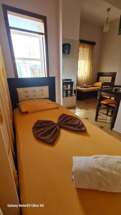 Hotel Brace Gjirokastër Buitenkant foto