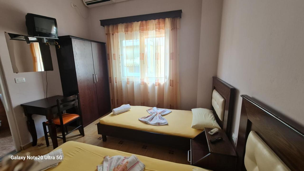 Hotel Brace Gjirokastër Buitenkant foto