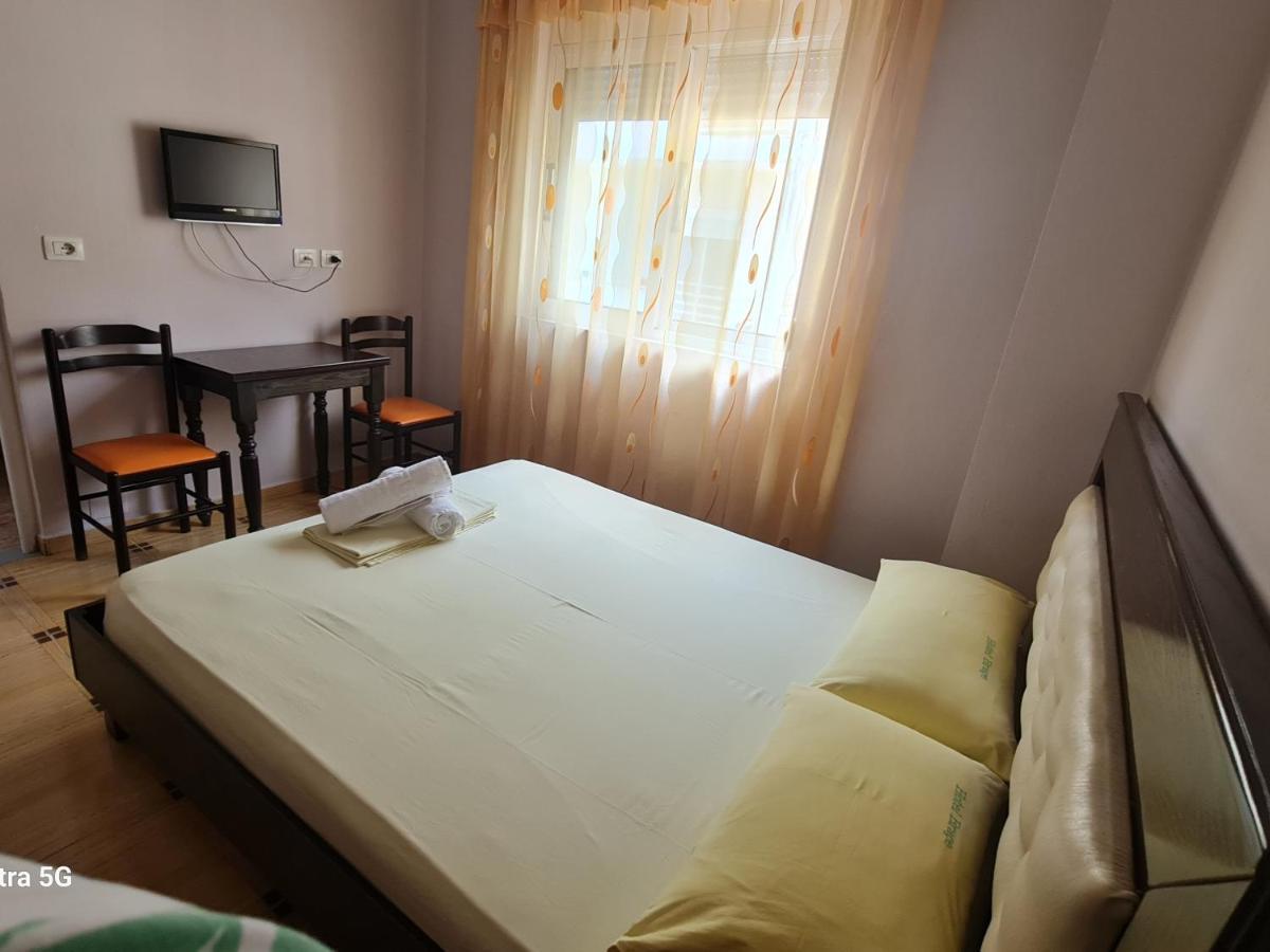 Hotel Brace Gjirokastër Buitenkant foto