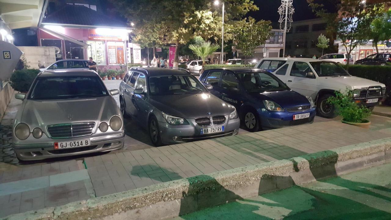 Hotel Brace Gjirokastër Buitenkant foto